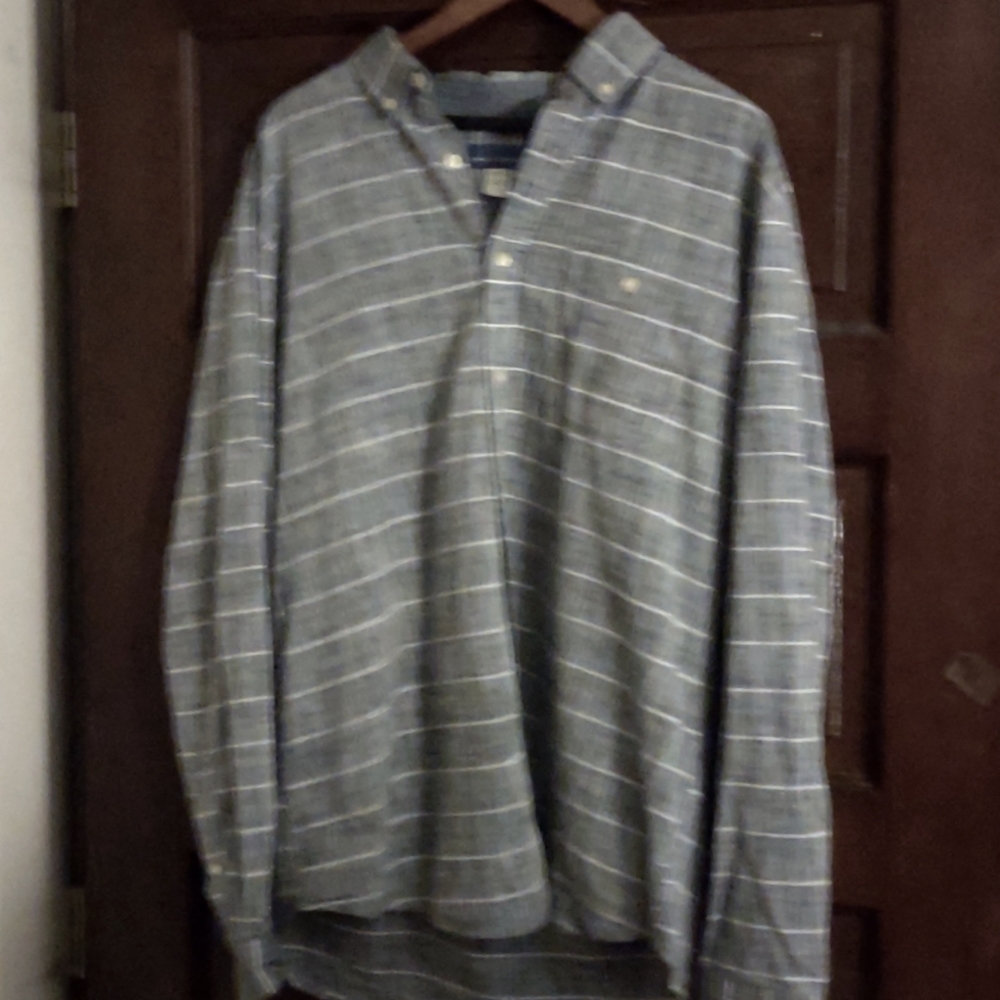 Simply Styled Dress shirt